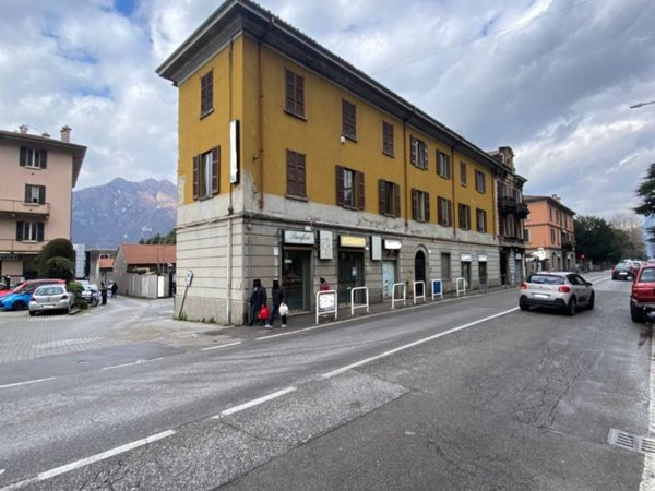 appartamento in vendita a Lecco in zona Maggianico