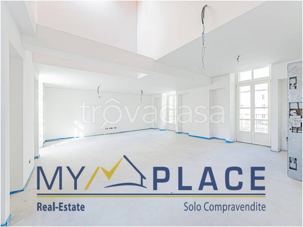 appartamento in vendita a Lecco in zona Lecco Centro