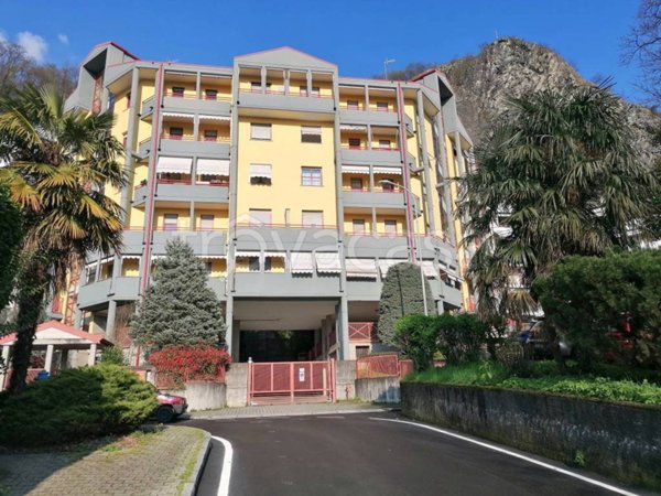 appartamento in vendita a Lecco in zona Chiuso