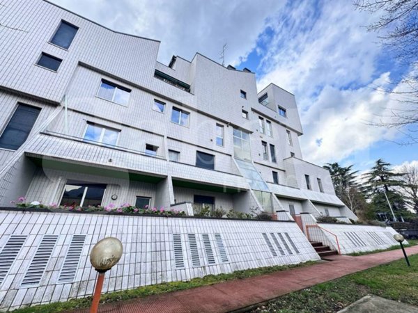 appartamento in vendita a Lecco in zona Pescarenico