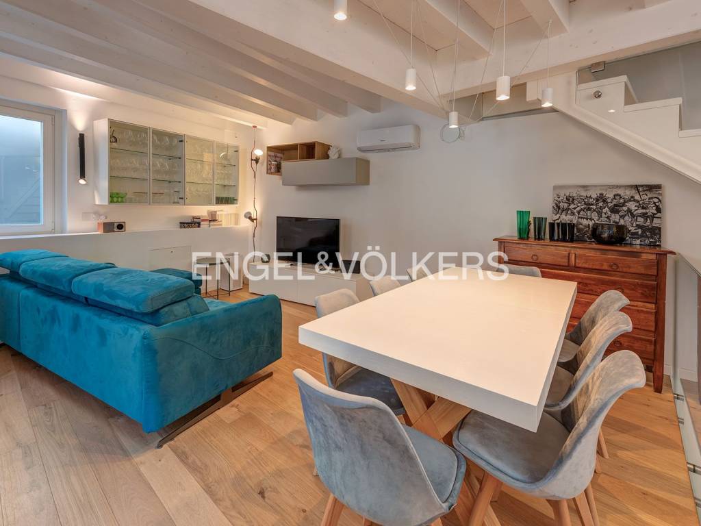 casa indipendente in vendita a Lecco in zona Chiuso