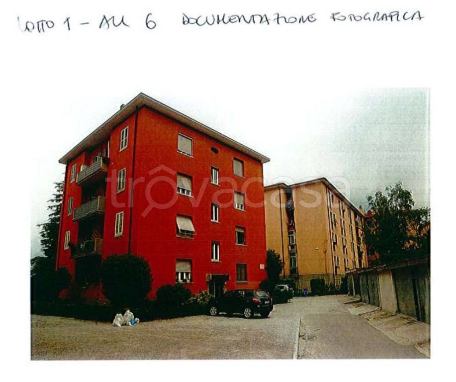 appartamento in vendita a Lecco in zona Belledo