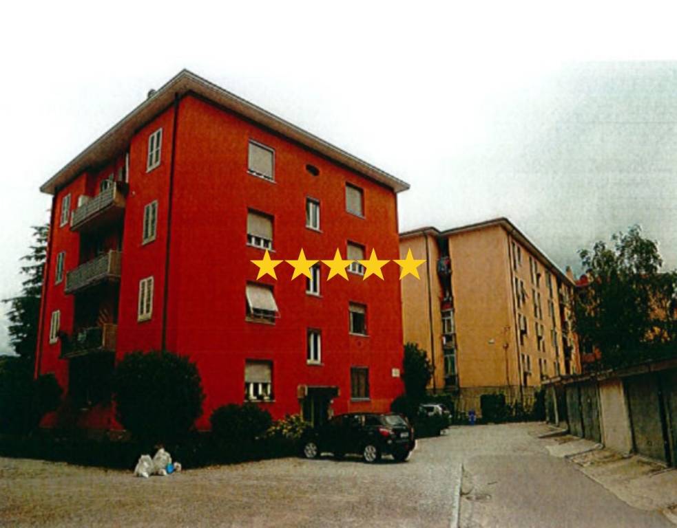 appartamento in vendita a Lecco in zona Belledo