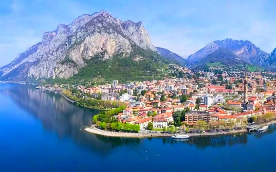 villa in vendita a Lecco in zona Castello