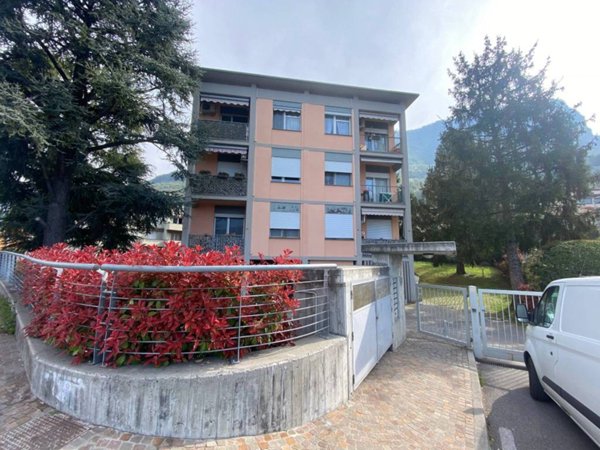 appartamento in vendita a Lecco in zona Chiuso
