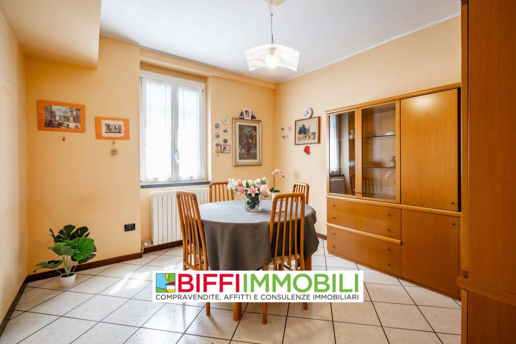 appartamento in vendita a Lecco in zona Rancio