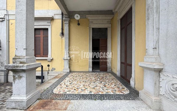 appartamento in vendita a Lecco in zona Pescarenico