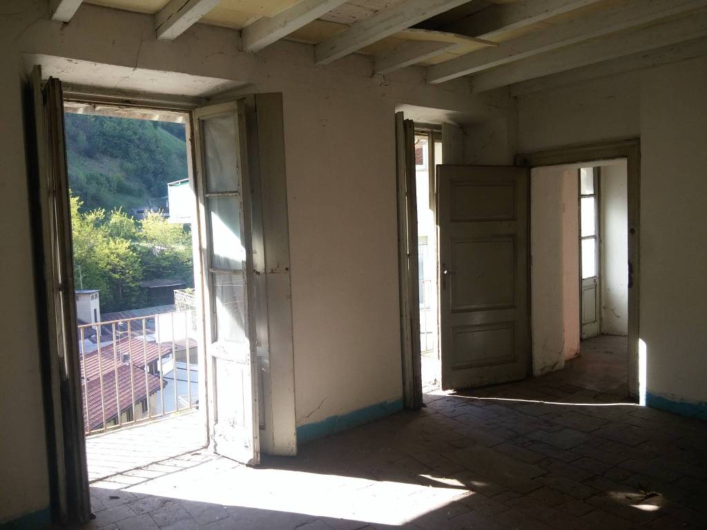 appartamento in vendita a Lecco in zona Bonacina