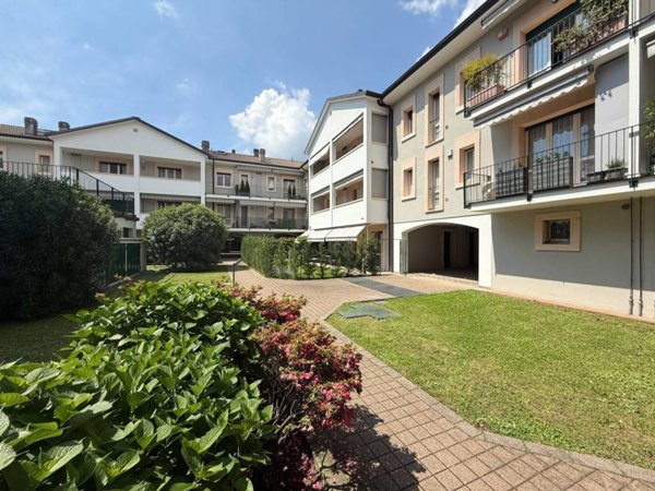 appartamento in vendita a Lecco in zona Castello