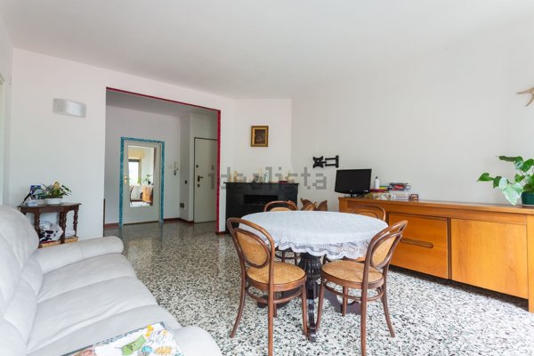 appartamento in vendita a Lecco in zona Castello