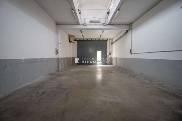 ufficio in vendita a Lecco in zona Acquate