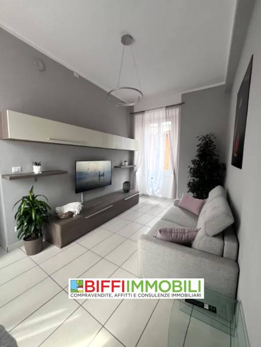 appartamento in vendita a Lecco in zona Castello