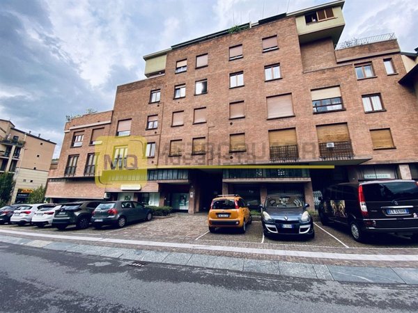 appartamento in vendita a Lecco in zona Castello