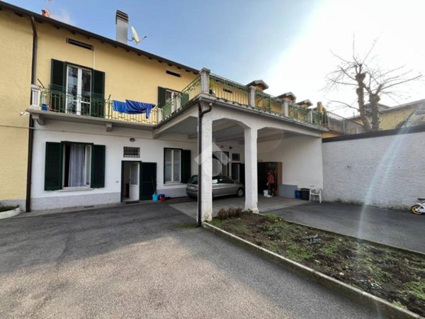appartamento in vendita a Lecco in zona Castello