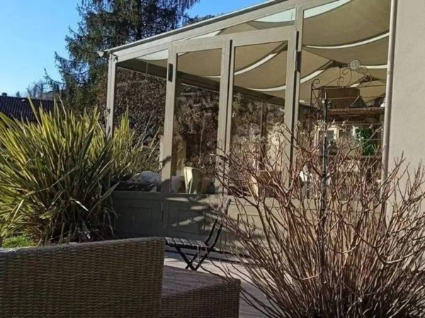 casa indipendente in vendita a Lecco in zona Acquate