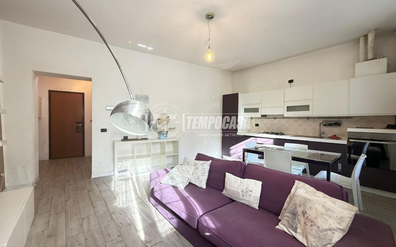appartamento in vendita a Lecco in zona Castello