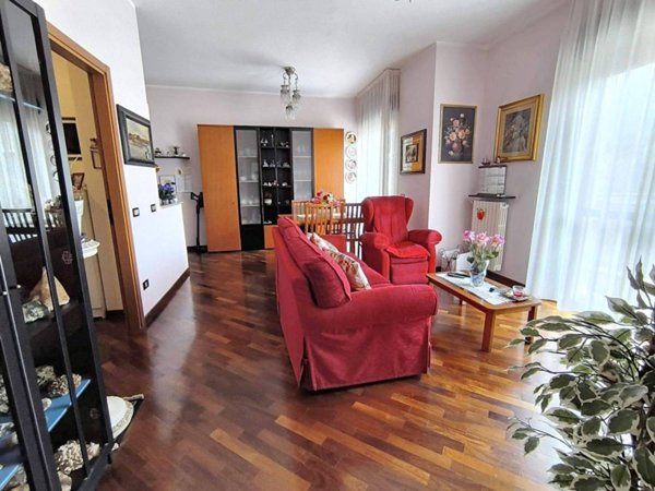appartamento in vendita a Lecco in zona Lecco Centro
