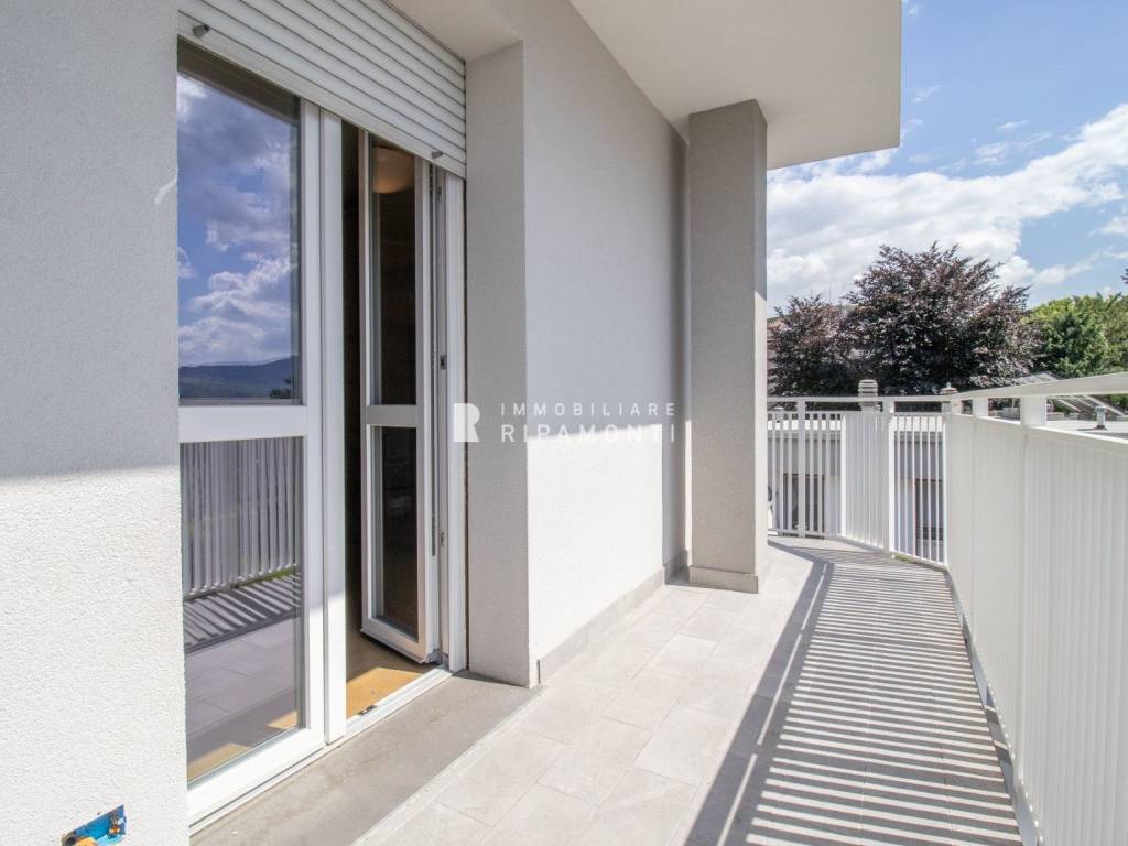 appartamento in vendita a Lecco in zona Maggianico