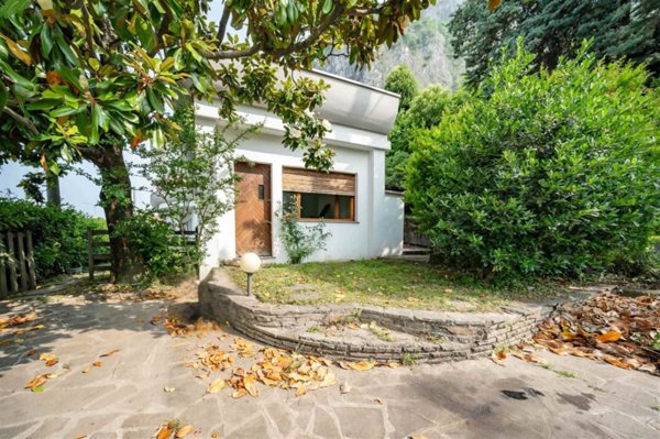 casa indipendente in vendita a Lecco