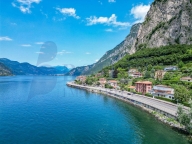 casa indipendente in vendita a Lecco