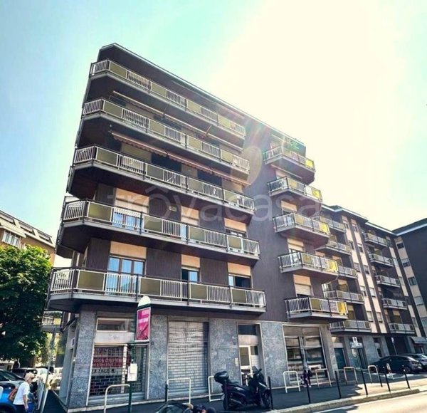 appartamento in vendita a Lecco in zona Lecco Centro