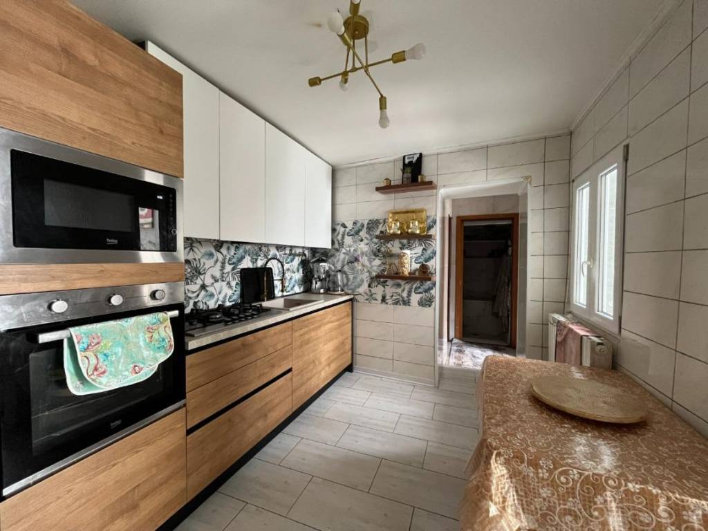 casa indipendente in vendita a Lecco in zona Maggianico