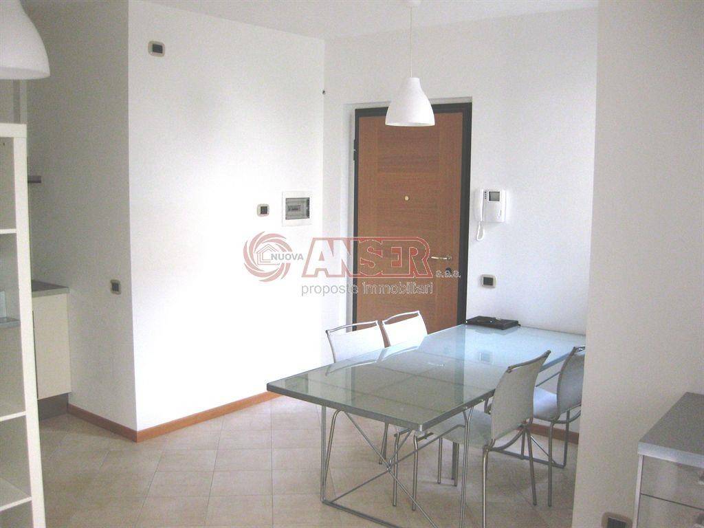 appartamento in vendita a Lecco in zona Castello