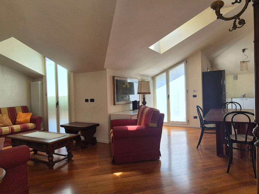 appartamento in vendita a Lecco