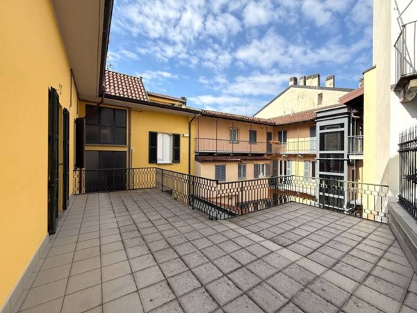 appartamento in vendita a Lecco in zona Lecco Centro