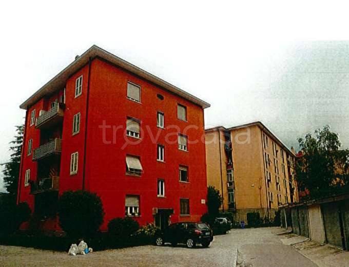 appartamento in vendita a Lecco in zona Belledo