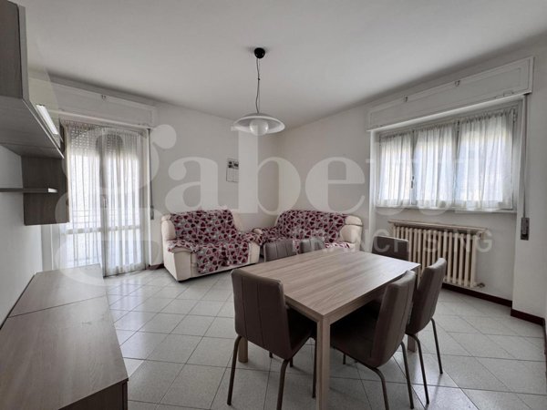 appartamento in vendita a Lecco in zona Belledo