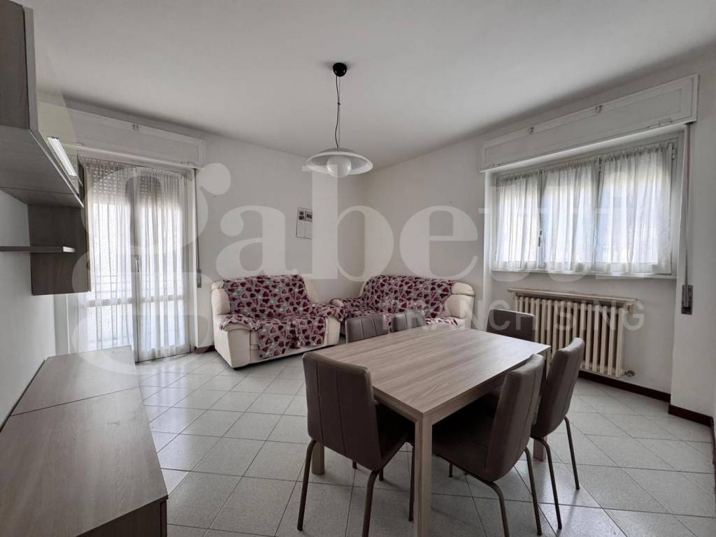 appartamento in vendita a Lecco in zona Belledo