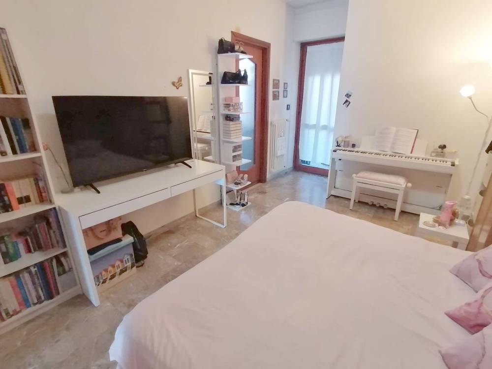 appartamento in vendita a Lecco in zona Lecco Centro
