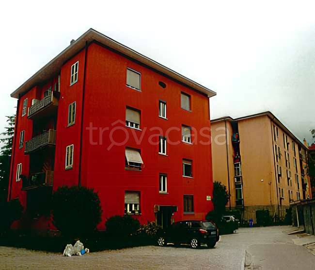 appartamento in vendita a Lecco in zona Belledo