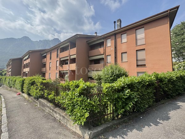 appartamento in vendita a Lecco in zona San Giovanni