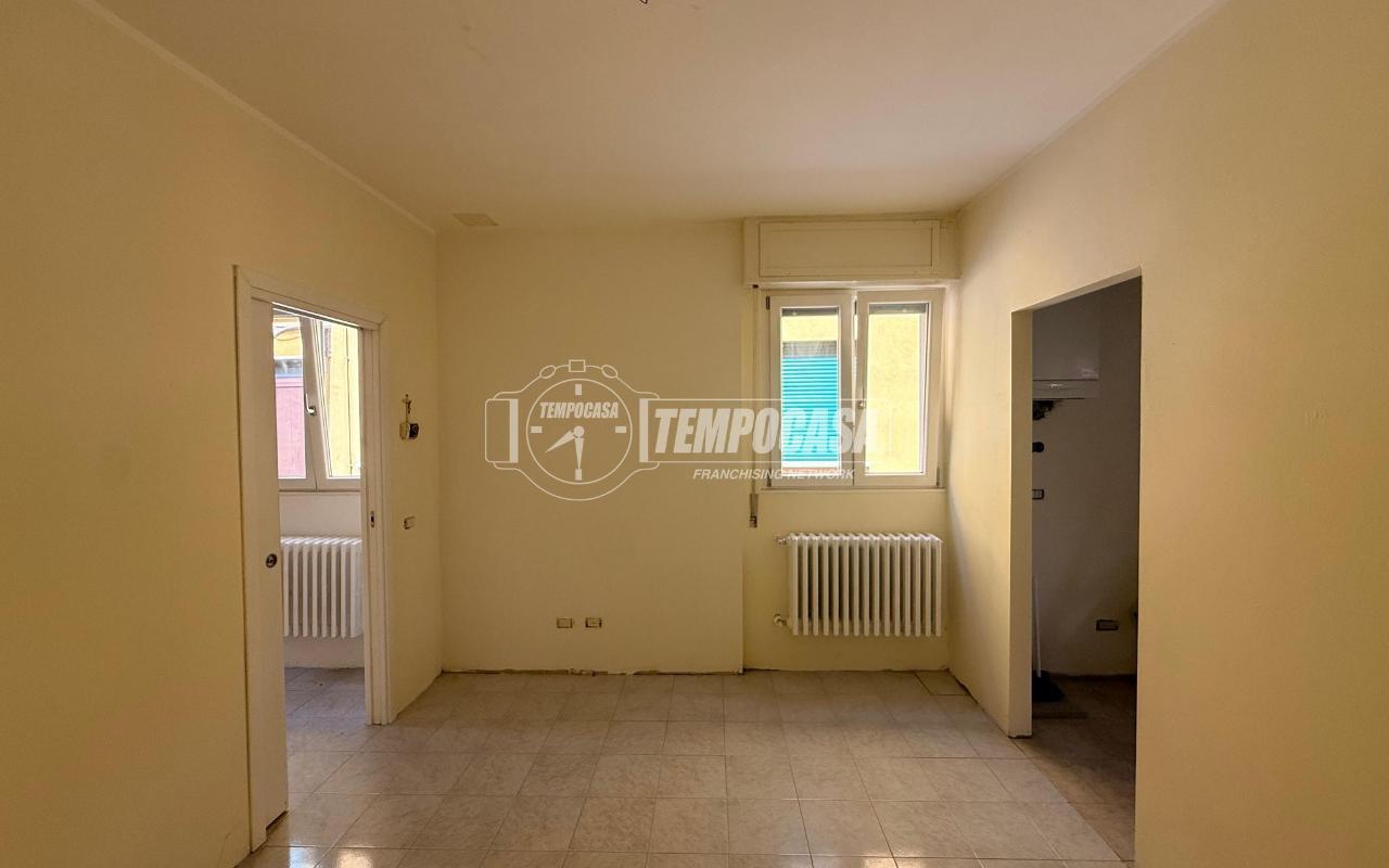 appartamento in vendita a Lecco in zona Via della Pergola