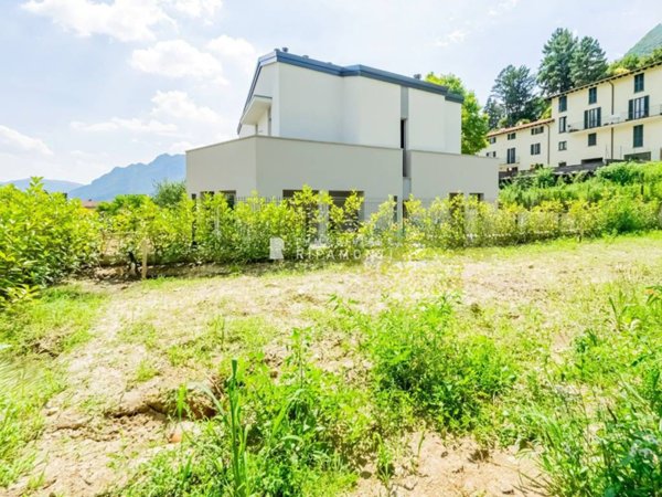 appartamento in vendita a Lecco in zona San Giovanni