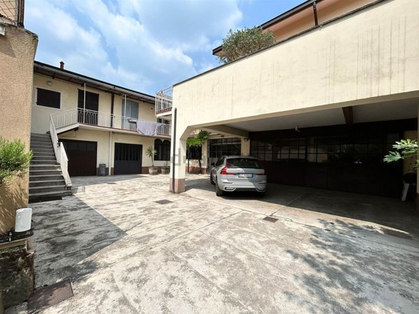 locale di sgombero in vendita a Lecco