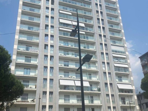 appartamento in vendita a Lecco in zona Santo Stefano