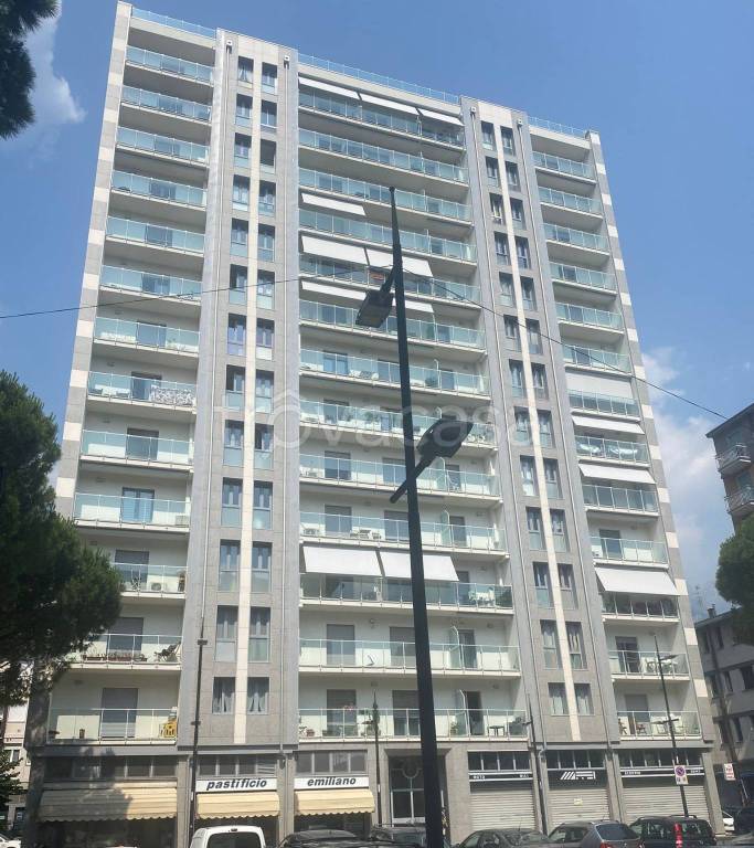 appartamento in vendita a Lecco in zona Santo Stefano