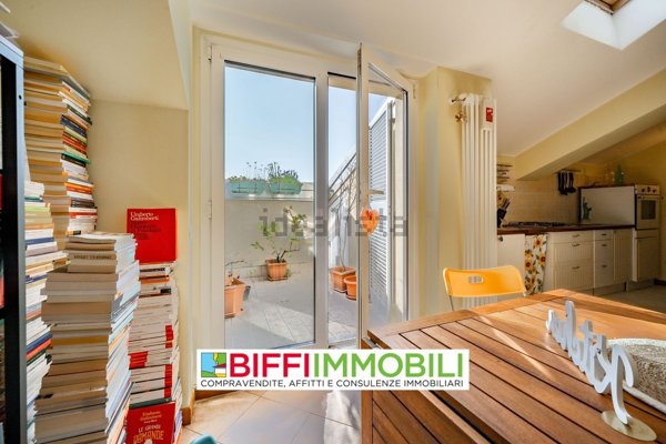 appartamento in vendita a Lecco in zona Pescarenico