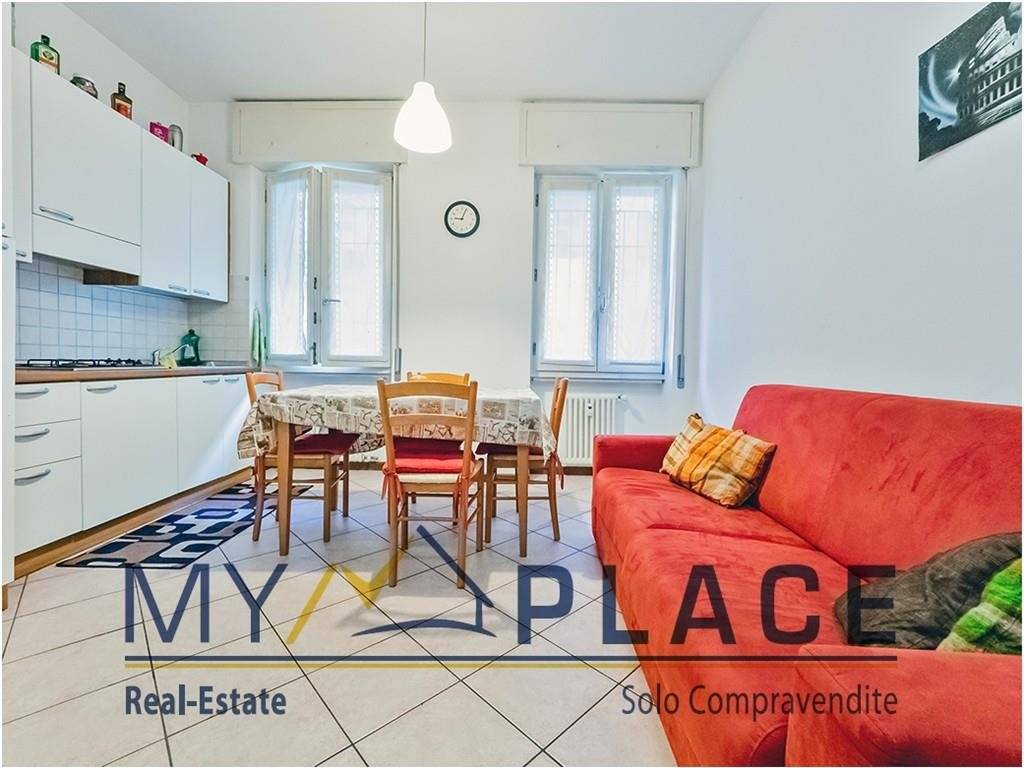 appartamento in vendita a Lecco in zona Lecco Centro