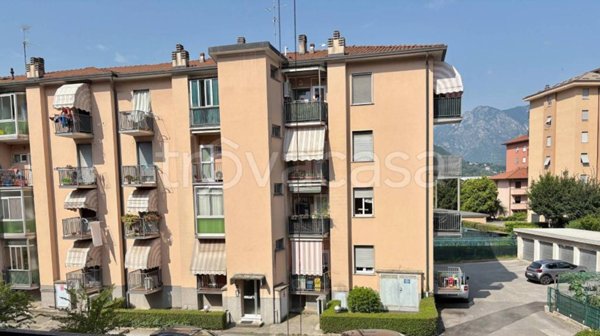 appartamento in vendita a Lecco in zona Belledo