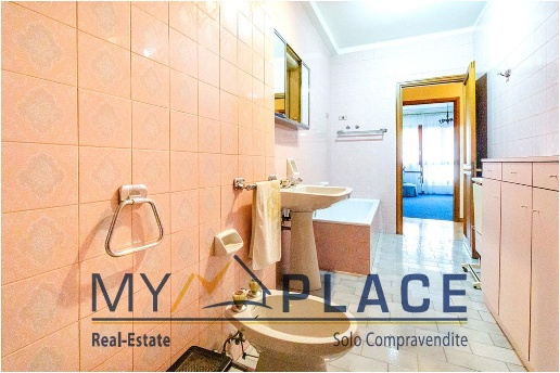 appartamento in vendita a Lecco in zona Santo Stefano