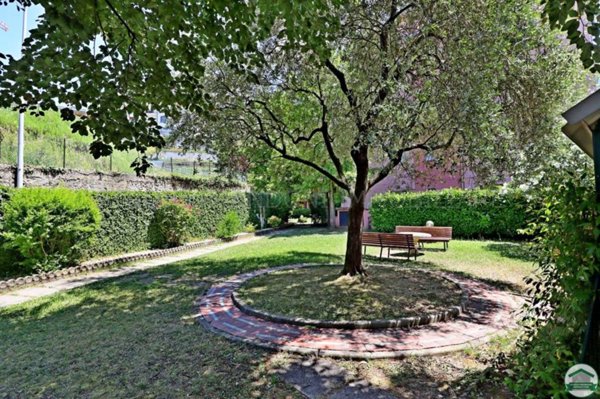 appartamento in vendita a Lecco in zona Acquate