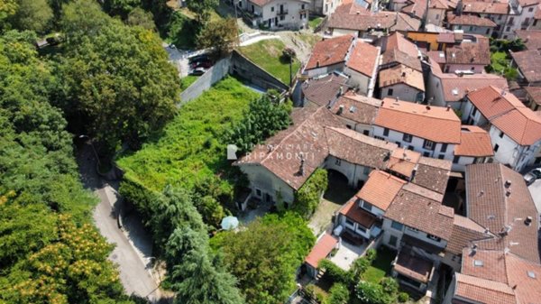 appartamento in vendita a Lecco in zona Acquate