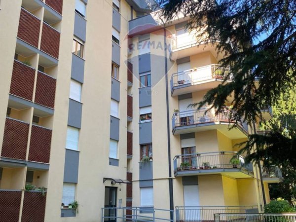 appartamento in vendita a Lecco in zona Olate