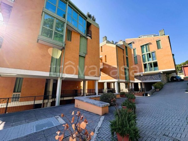 appartamento in vendita a Lecco in zona Rancio