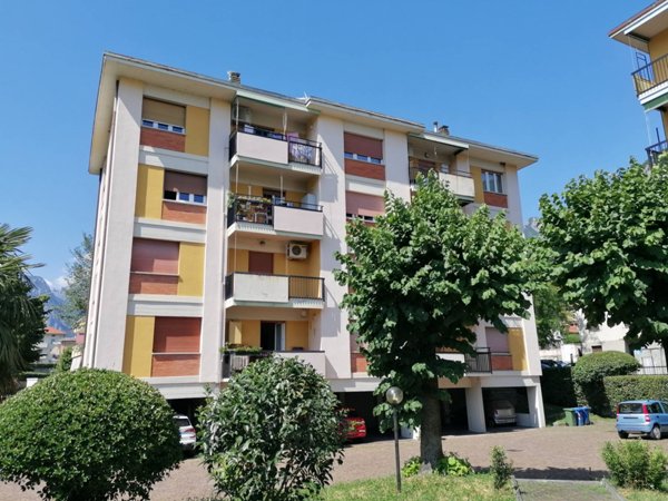 appartamento in vendita a Lecco in zona Maggianico