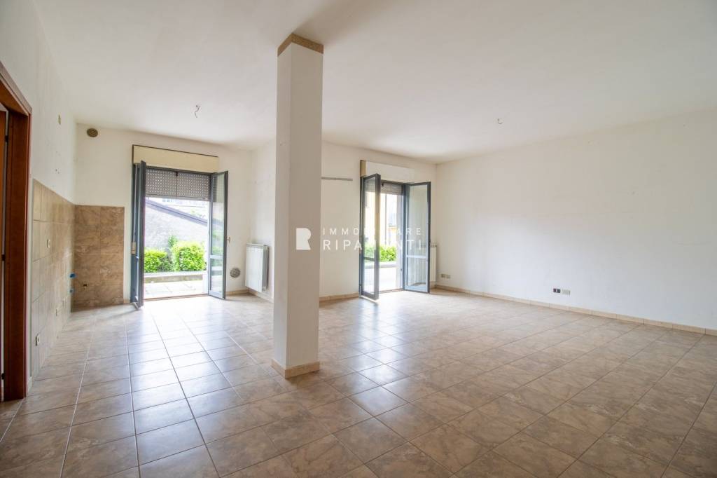 appartamento in vendita a Lecco in zona Maggianico